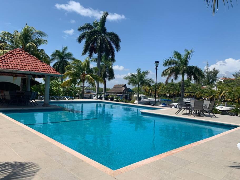 Chic Lagoon Front Villa By Casa Paraiso Cancun Luaran gambar