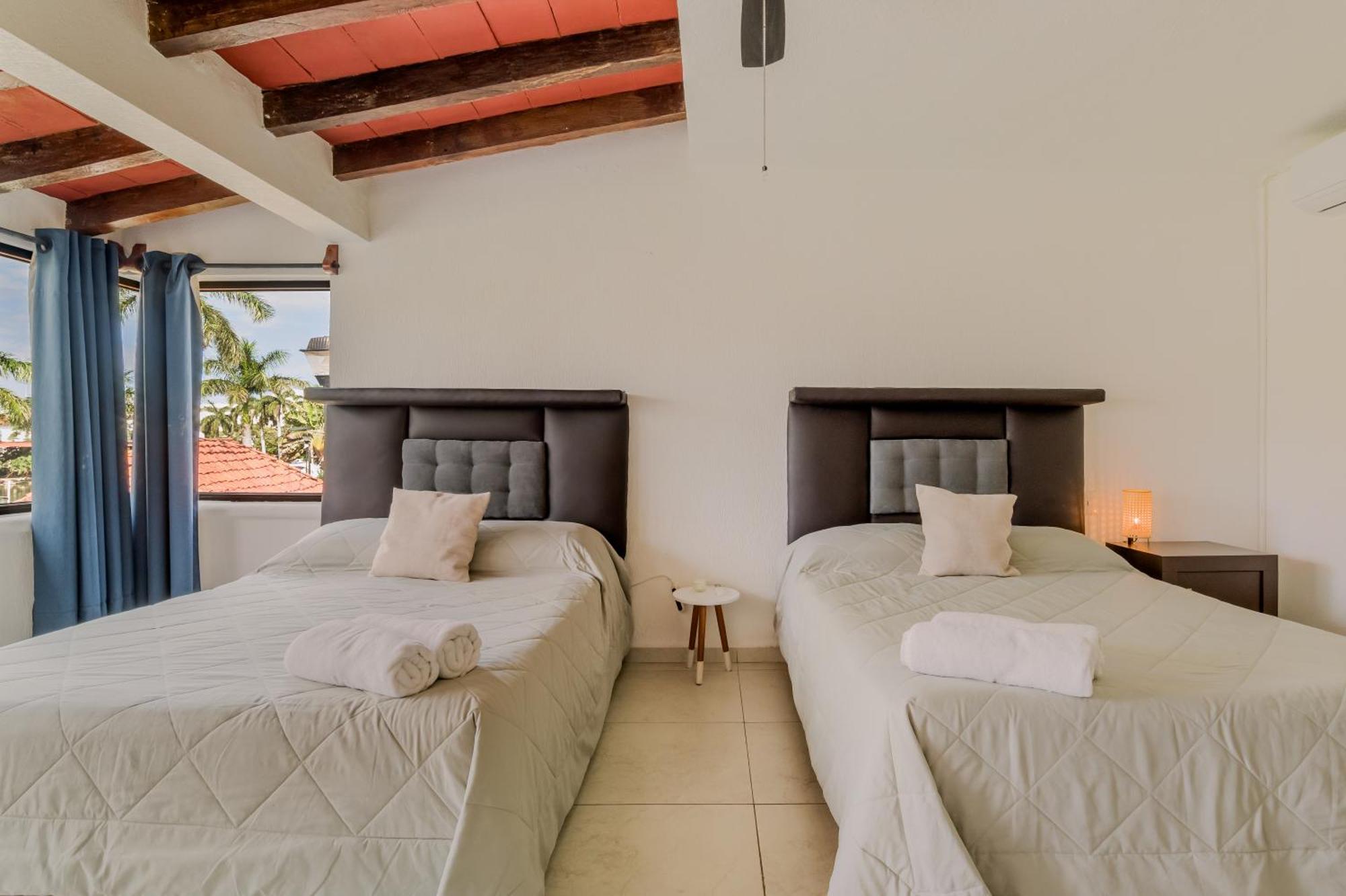 Chic Lagoon Front Villa By Casa Paraiso Cancun Luaran gambar