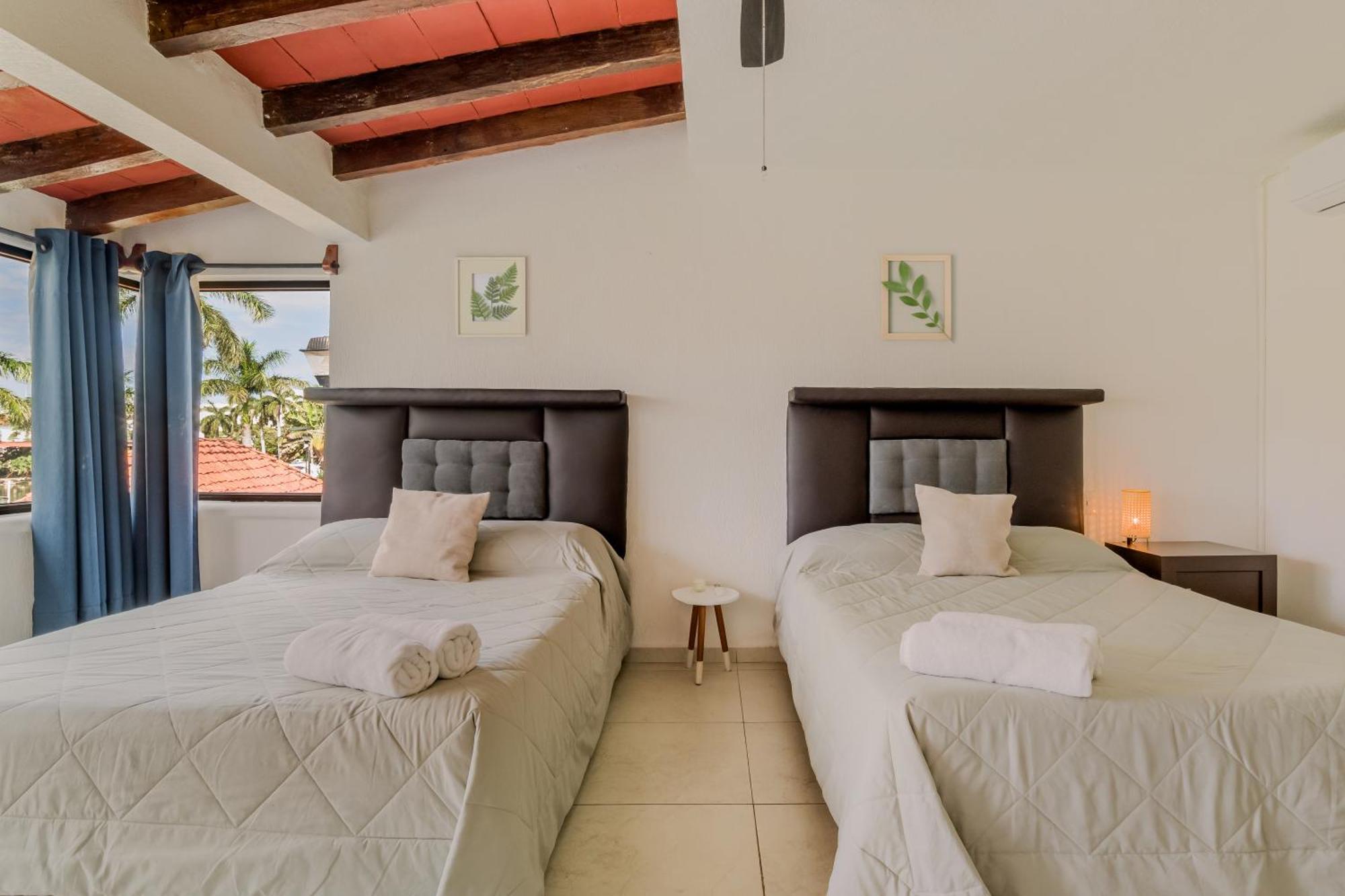 Chic Lagoon Front Villa By Casa Paraiso Cancun Luaran gambar